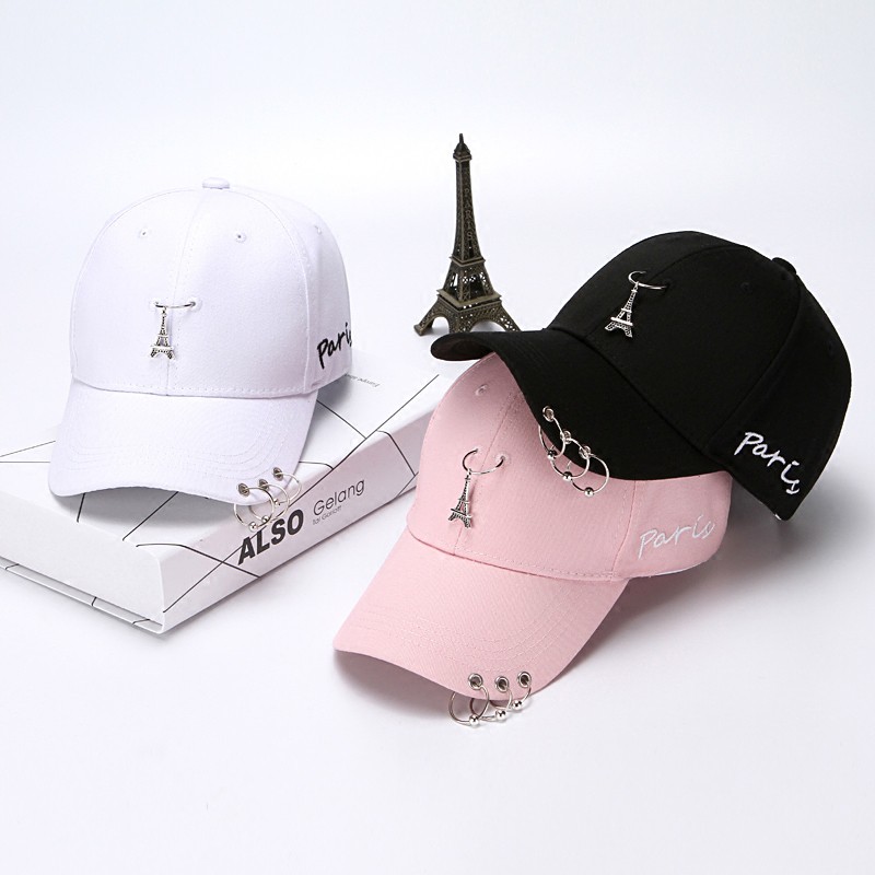 ภาพหน้าปกสินค้าหมวกห่วงฤดูใบไม้ผลิสีขาวหญิงฤดูร้อนชายเกาหลีสบาย ๆ ป่าอินเทรนด์ญี่ปุ่นหมวกใหม่หมวกเบสบอล