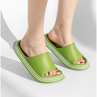 ภาพขนาดย่อของภาพหน้าปกสินค้าพร้อมส่ง (LMYA-YP211) รองเท้าแตะยาง EVA รองเท้าเพื่อสุขภาพ ต้านเชื้อแบคทีเรีย รองเท้า น้ำหนักเบามาก ลดอาการปวดเท้า จากร้าน saki_store บน Shopee