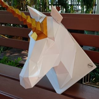 Model papercraft Unicorn