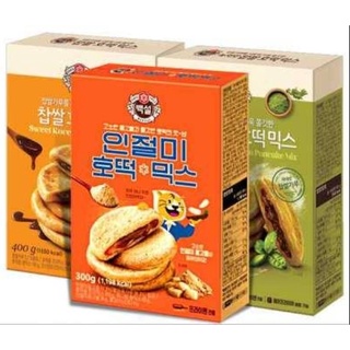 สินค้า Sweet Korean Pancake Mix, ขนมโฮต๊อกพร้อมไส้, แป้งสำเร็จรูปทำโฮต๊อกพร้อมไส้ ขนาด 300g.,400g. ยี่ห้อ CJ
