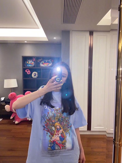 เสื้อยืด-พร้อมส่ง-รุ่นนี้บอกเลยไม่ควรพลาดเพราะน่ารักมากมาพร้อมป้าย-ถุง