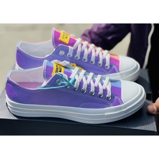 รองเท้าผ้าใบหุ้มข้อ Converse x Chinatown Market. "UV Chuck 70" รองเท้าเปลี่ยนสี เมื่อโดนแสง  รองเท้าแฟชั่น