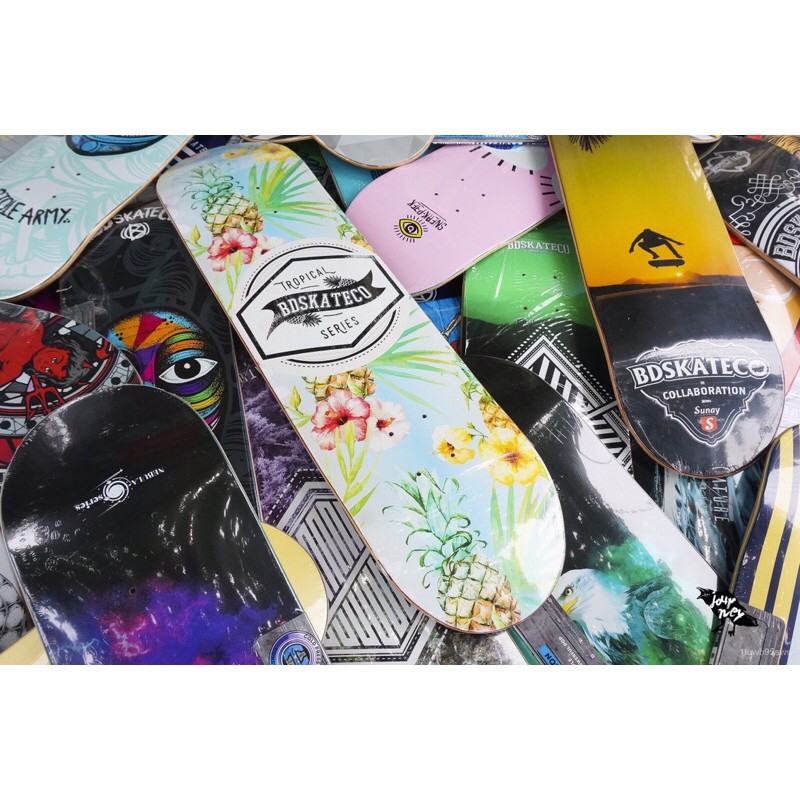 ภาพหน้าปกสินค้าแผ่นสเก็ตบอร์ด แบรนด์แท้ ไม้เมเปิ้ล BD SKATE CO ราคาส่ง จากร้าน dinotoy บน Shopee