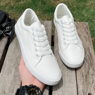 ภาพหน้าปกสินค้า(พร้อมส่ง 🇹🇭) รองเท้าผ้าใบสีขาว รองเท้าผ้าใบหนังนิ่ม รองเท้าผ้าใบ unisex ไซส์ 35-44 | P150 ที่เกี่ยวข้อง