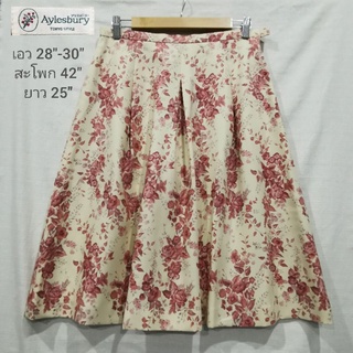 🌸กระโปรง​ Aylesbury (เอว29-30) แบรนด์ญี่ปุ่น​ สีครีมไข่ ลายดอกสีแดง​