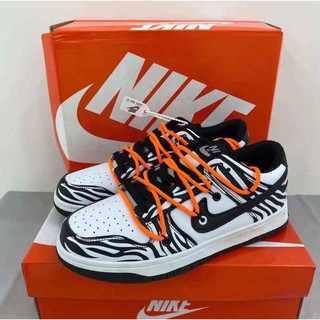 【สินค้าใหม่】AJ1 SB Dunk LOW&amp;OWรองเท้ากีฬา รองเท้ากีฬาผู้ชายและผู้หญิง แฟชั่น