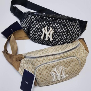 กระเป๋าคาดอกแฟชั่น NY Beaute Crossbody Bag พร้อมส่ง!! มี 2 สี.