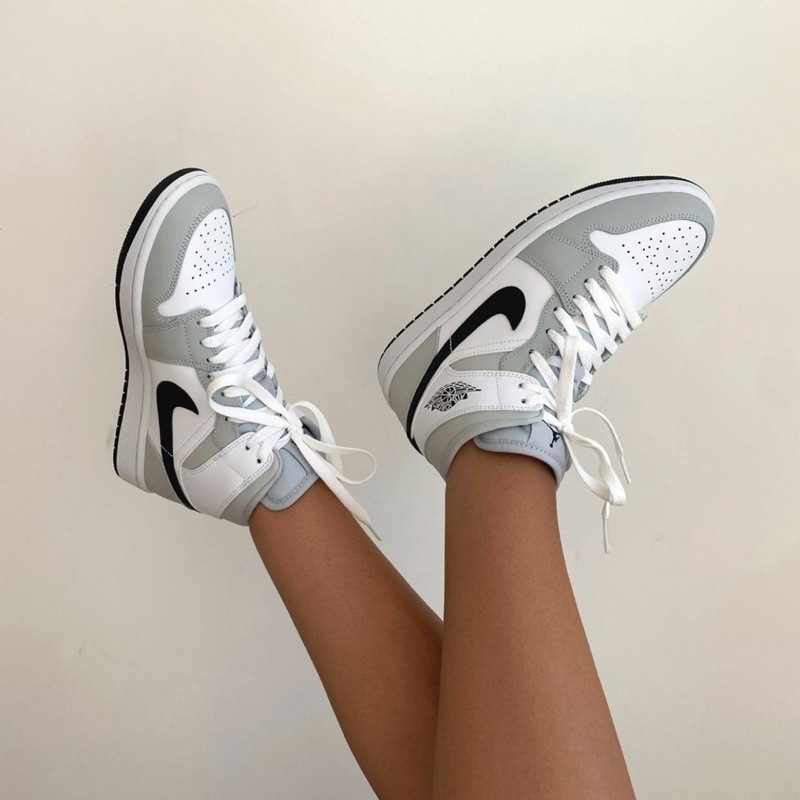 Nike air jordan 1 mid light smoke grey hotsell