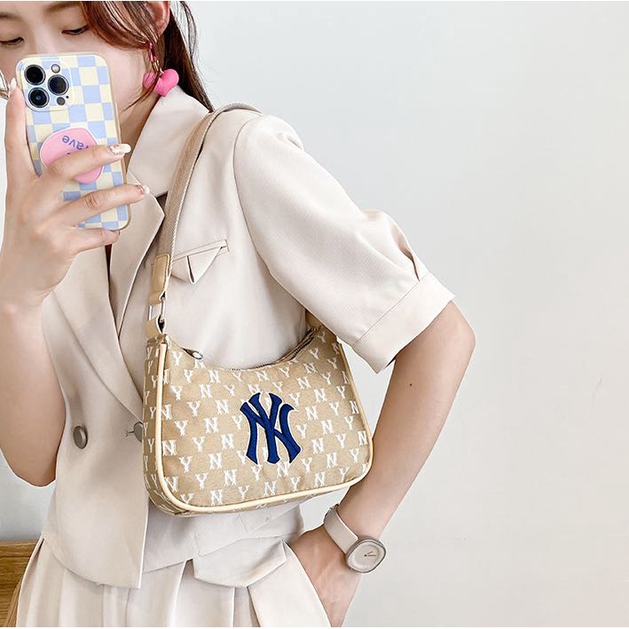 ภาพสินค้าสวยมาก MLB-NYกระเป๋าใต้วงแขนผู้หญิงคุณภาพสูงกระเป๋าสะพายวินเทจกระเป๋าถือ ยังไม่มีคะแนน จากร้าน thelegendme บน Shopee ภาพที่ 7