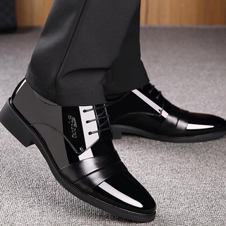 ภาพหน้าปกสินค้าขนาดรองเท้าฤดูใบไม้ร่วงผู้ชาย: รองเท้าลำลองผู้ชาย และรองเท้าฤดูใบไม้ร่วง ที่เกี่ยวข้อง