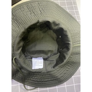 ภาพขนาดย่อของภาพหน้าปกสินค้าหมวกบักเก็ต หมวกเดินป่า หมวกมีสายรัด ผ้าบาง จากร้าน aying323 บน Shopee
