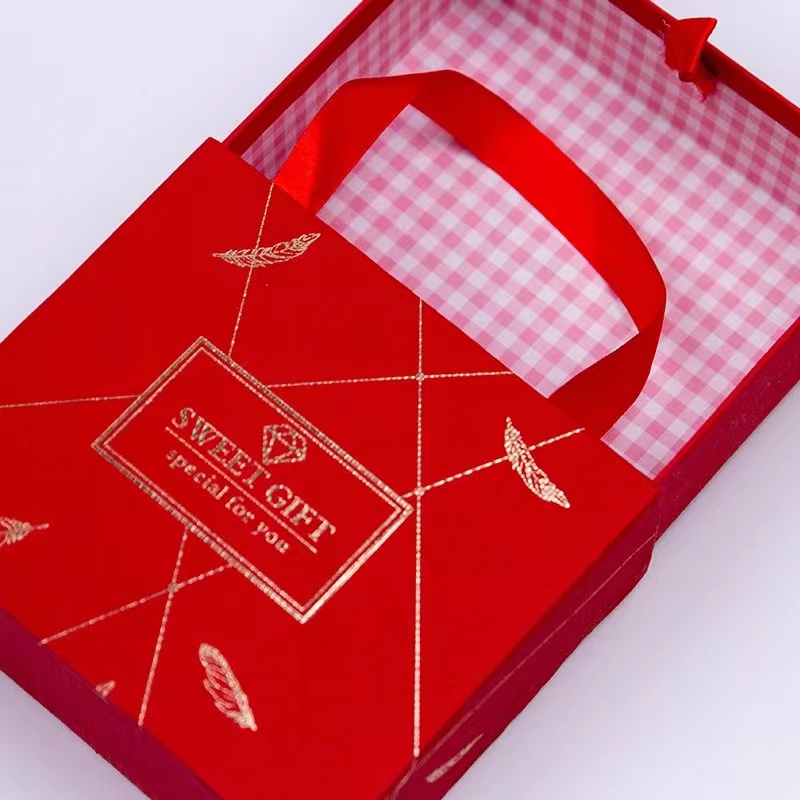 กล่องลิ้นชัก-กล่องลิ้นชักพร้อมสายหิ้ว-กล่องของขวัญ-กล่องลิ้นชักใส่ของขวัญ-สำหรับให้ในโอกาสต่างๆ-พร้อมส่งในไทย