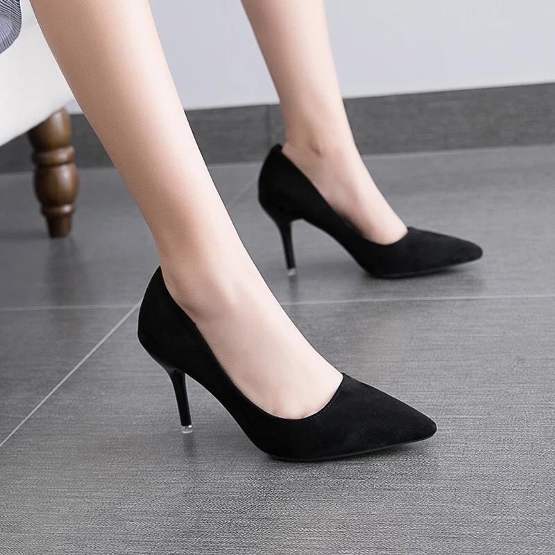 ภาพหน้าปกสินค้ามีสินค้ารองเท้าส้นสูงส้นเข็มสตรีรองเท้าทำงานสีดำมืออาชีพ