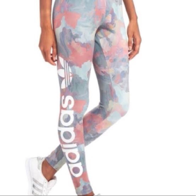 เลกกิ้งอดิดาส-adidas-pastel-leggings-limited-edition-ลดราคา-50