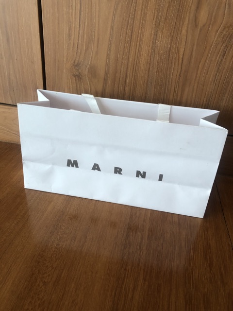 ถุงกระดาษมาร์นี่-marni