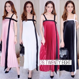 Maxi Dress แม็กซี่เดรสสายเดี่ยวอัดพลีท