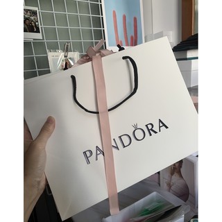 ถุงกระดาษ Pandora ใบใหญ่ รุ่นเก่าที่ดีที่สุดสวยงามหรูหรา