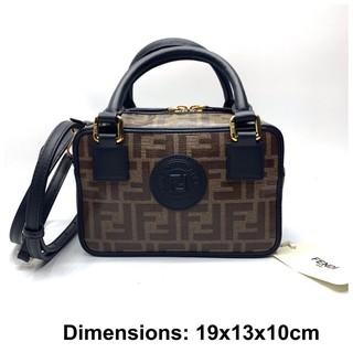 Fendi crossbody ของแท้ 100% [ส่งฟรี]