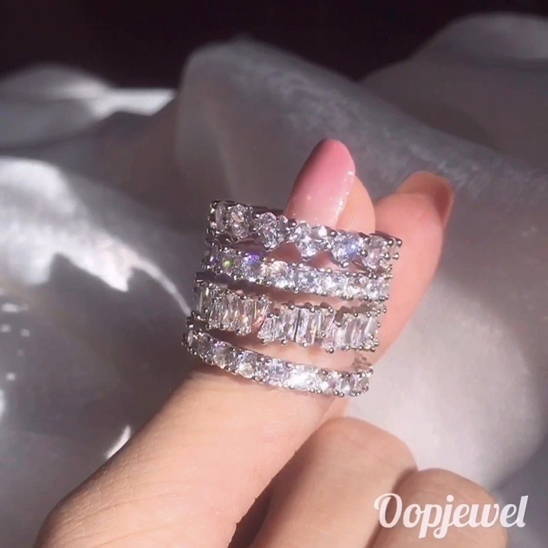 รูปภาพของแหวนเพชรรอบวง เพชรสวิส cz Cubic Zirconia ring ชุบทองคำขาว พร้อมกล่องแหวนแบรนด์ Oopjewelลองเช็คราคา