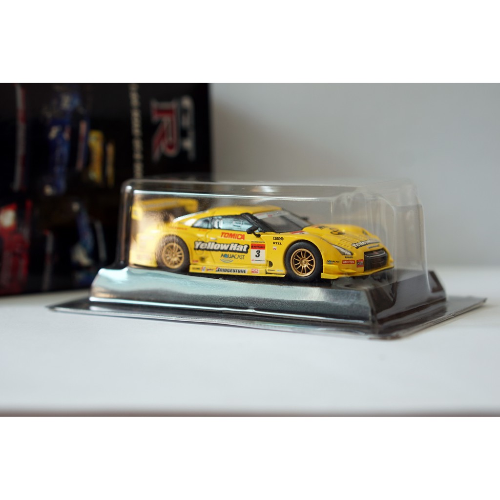 kyosho-skyline-gtr-racing-car-model-1-64