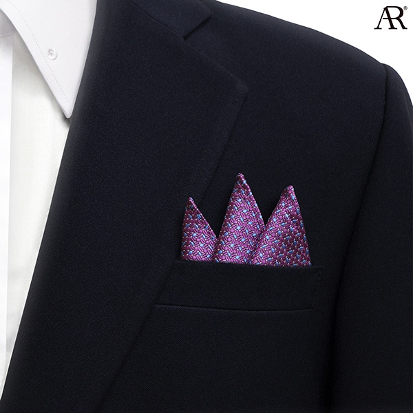 angelino-rufolo-pocket-square-ผ้าเช็ดหน้าสูท-ผ้าไหมทออิตาลี่คุณภาพเยี่ยม-ดีไซน์-line-สีม่วง-สีน้ำเงิน