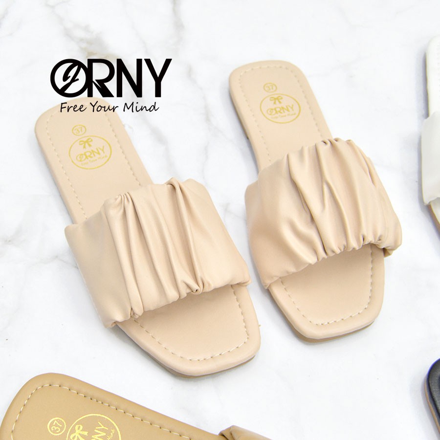 ภาพสินค้าแท้ ORNY(ออร์นี่)  รองเท้าบาร์บี้ แตะเกาหลีสุด รองเท้าแตะนุ่มๆ หนังย่น รุ่น OY293 จากร้าน dressacute บน Shopee ภาพที่ 5