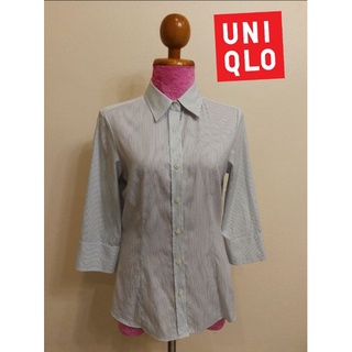 UNIQLO Brand_2nd hand เสื้อเชิ้ตผู้หญิงแขน​ 3 ส่วน​ ผ้าฝ้าย​ 💯% ​Size M แท้มือสองกระสอบนำเข้า​ ​(made in China 🇨🇳)