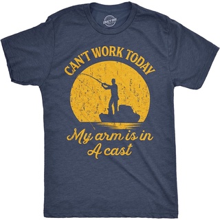 【🔥🔥】100%cotton เสื้อยืดผู้ชายแฟชั่น Mens Cant Work Today My Arm Is In A Cast T-Shirt Funny Fishing Fathers Day Tee me