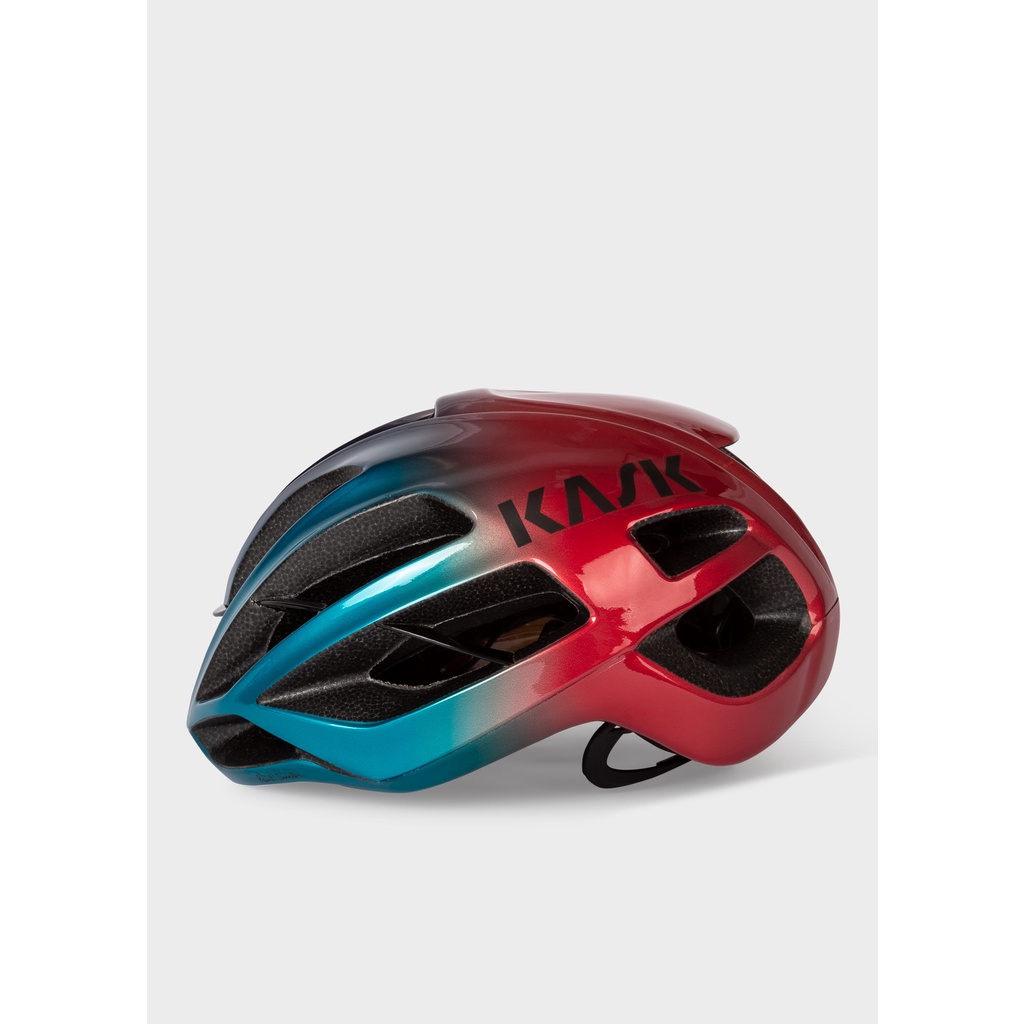 paul smith + kask 'rainbow gradient' protone cycling helmet 'ARTIST STRIP FADE' (EXCLUSIV – The Wheelhouse Aerodynamics is at the forefront of Utopia’s design with ventilation also a key factor considered during its development Paul Smith and Kask Partner