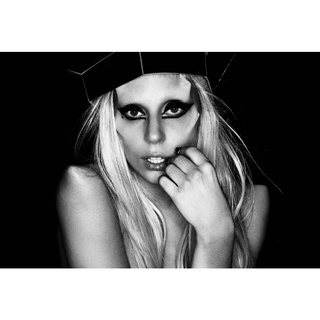 โปสเตอร์ Lady Gaga เลดีกาก้า Poster แต่งคอนโด ตกแต่งห้อง รูปภาพติดห้อง รูปภาพ ตกแต่งผนัง ของขวัญ โปสเตอร์ติดผนัง ของสะสม