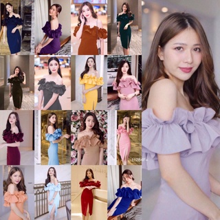 B11284 เดรสปาดไหล่ระบายผ่าหน้า Off-the-shoulder dress with slit front