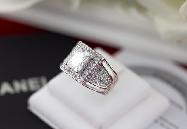 diamond-ring-แหวนเพชร-cz-แท้-งานเพชรคัดเกรดขึ้นห้างค่ะ-วิ้งมากๆๆๆๆๆๆของจริงสวยมั๊กๆเลยค่ะ-เพชรเล่นไฟดีมากๆๆๆ