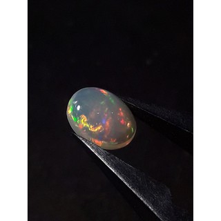 โอปอล เอธิโอเปีย แท้ ( Ethiopia Opal ) โอปอลแท้ รูปไข่ Multi-Color สีเทา สีขาว สีดำ