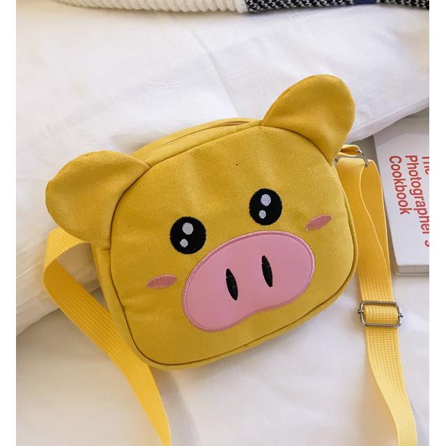 ราคาและรีวิวmiumiubag(MI868) กระเป๋าสะพายข้างน้องหมูอู๊ดๆน่ารักมุ้งมิ้ง