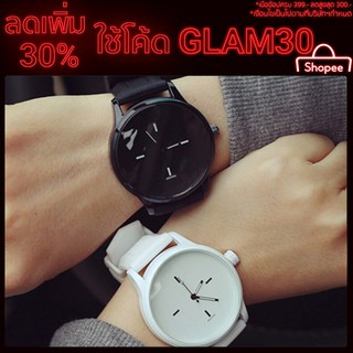 ภาพหน้าปกสินค้าโค้ดGlam 30 30 % Bingo นาฬิกาข้อมือสําหรับผู้ชายผู้หญิงสีดําสีขาว ที่เกี่ยวข้อง