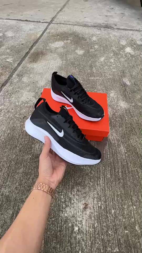 ถูกสุดๆ-ลดพิเศษ-20-รองเท้าวิ่งผู้ชาย-nike-zoom-fly-4-มีกล่อง-พร้อมใบเสร็จ