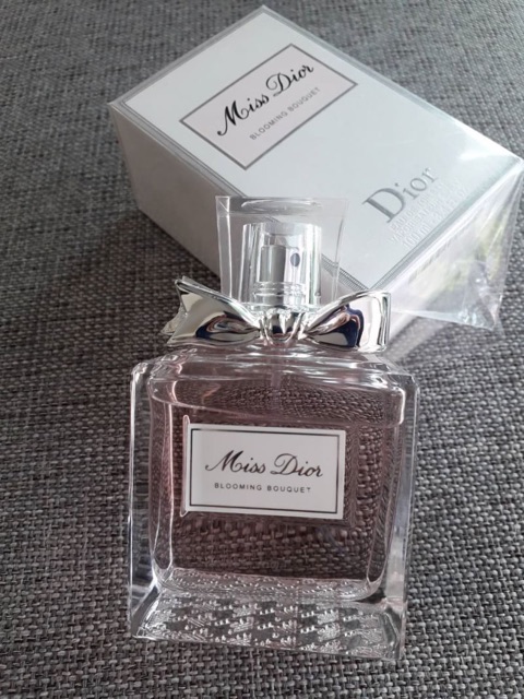 น้ำหอมผู้หญิงยอดนิยม-ขายดีอันดับ-1-เลยค่ะ-miss-dior-blooming-bouquet