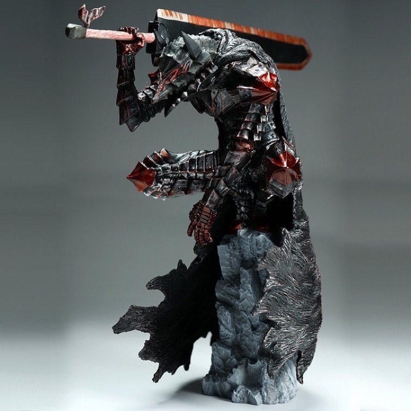 (กรุงเทพ) GUTS Berserk Swordsman Armor of Mad Warrior Figure Statue