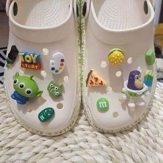 การ์ตูน Buzz Lightyear Kwas jibitz crocks Charm คุณภาพสูง อุปกรณ์เสริมรองเท้า jibitz สําหรับผู้หญิง หัวเข็มขัดตกแต่ง