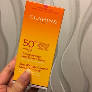New Clarins Sunscren SPF50+