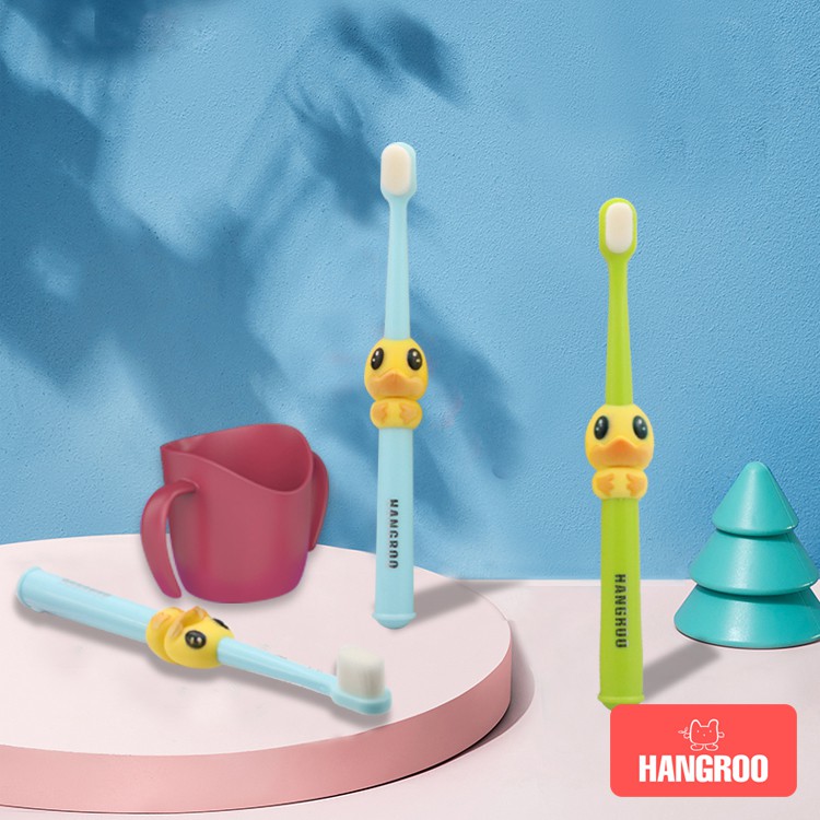 ภาพหน้าปกสินค้าHangroo แปรงสีฟันเด็กน่ารัก 2-10ขวบ แปรงสีฟันขนนุ่ม 10,000เส้นใย จากร้าน hangroo.baby บน Shopee
