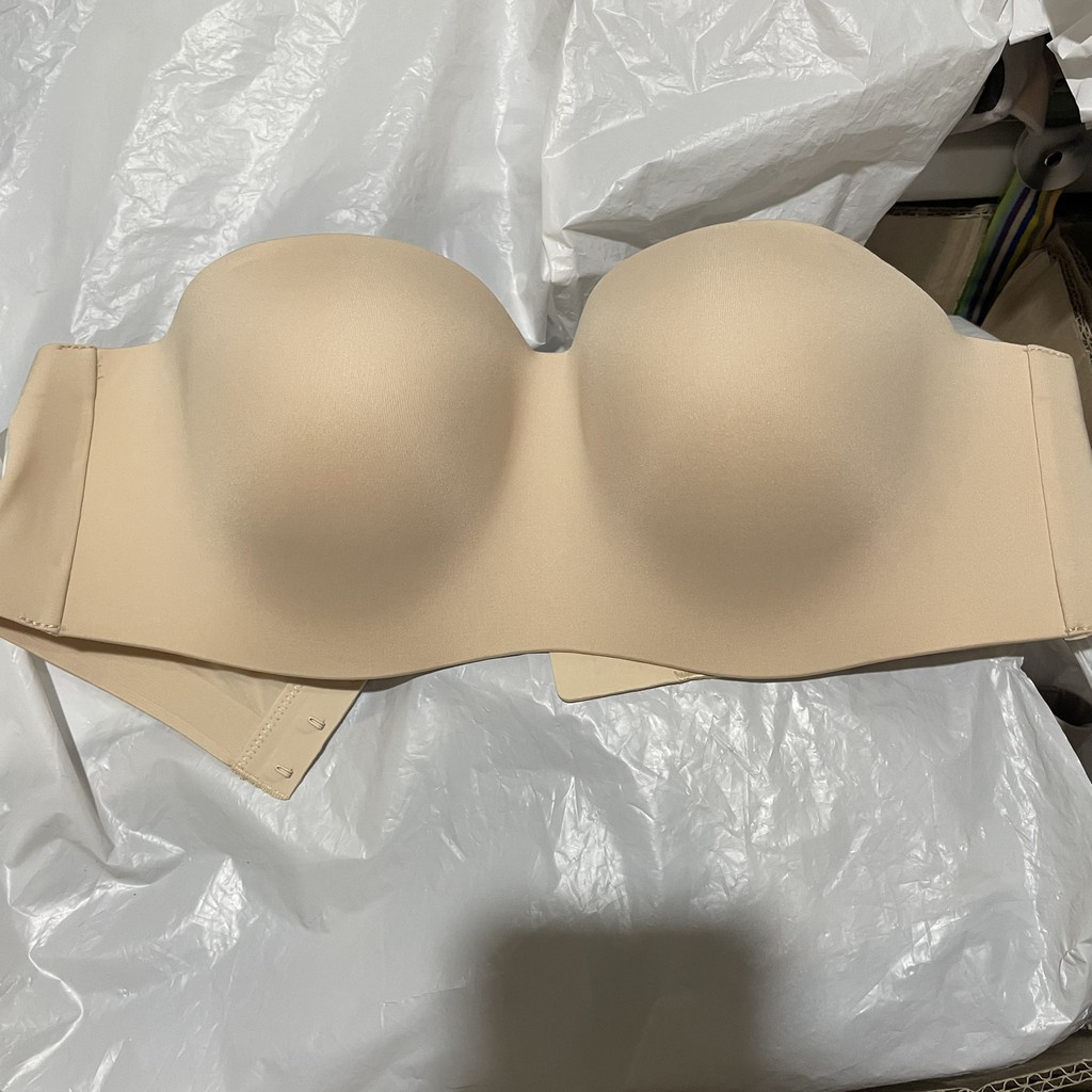 Sabina เสื้อชั้นใน Seamless Fit รุ่น Soft Doomm BODY BRA THE