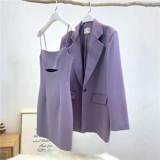 Set blazer + เดรส ปังมากๆค่ะเซตนี้ กับเสื้อเบลเซอร์ทรงoversize นิดๆ เข้าเซตกับตัวเดรสสายเดี่ยวด้านใน