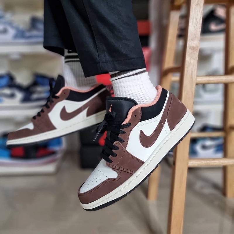 Nike Air Jordan 1 Low Mocha Brown