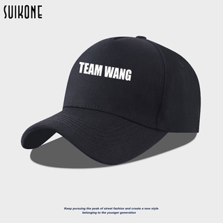 ภาพหน้าปกสินค้าSuikone【Wang Jiaer สไตล์เดียวกัน】หมวกคู่รักแฟชั่นดาวพร้อมหมวกปักชื่อภาษาอังกฤษหมวกเบสบอล ซึ่งคุณอาจชอบราคาและรีวิวของสินค้านี้