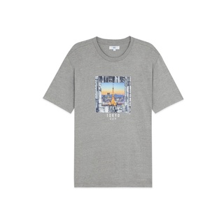 [S-5XL] AIIZ (เอ ทู แซด) - เสื้อยืดคอกลม พิมพ์ลายกราฟิก  City Graphic T-shirts