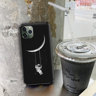 เคสโทรศัพท์ซิลิโคน TPU แบบนิ่ม ลาย man on the moon สีดํา สําหรับ iPhone 6 6s 7 8 Plus 5 5s SE X