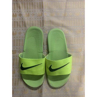 รองเท้าลำลองNike มือ2