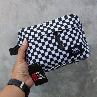 กระเป๋าคลัทช์ VANS CHECKERBOARD