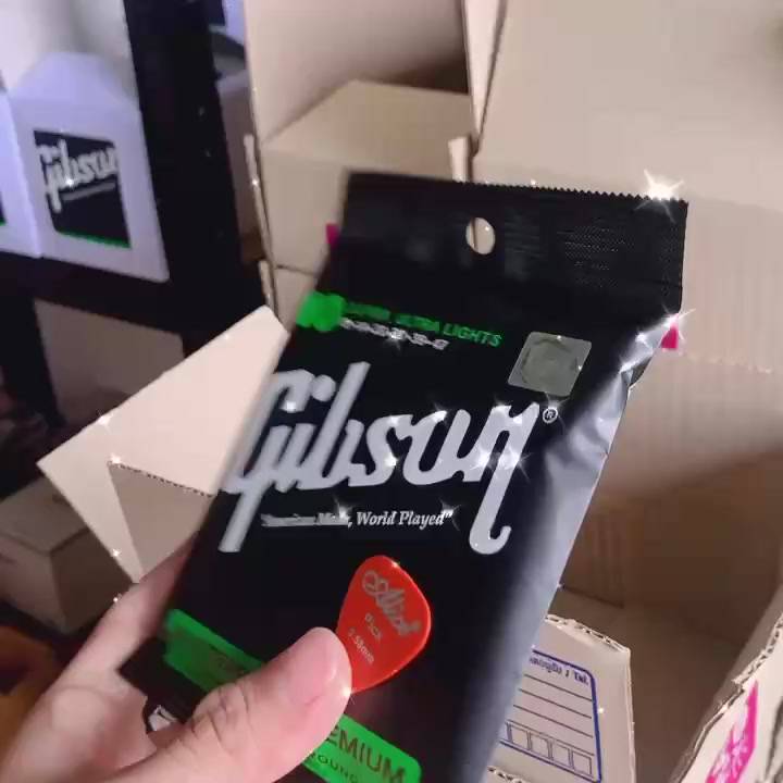 สายกีต้าร์โปร่งgibson-ถูกที่สุด-แถมปิ๊กกีต้าร์ทุกชุดเลย-สายกีต้าร์เบอร์10-ฟรีปิ๊กกีต้าร์